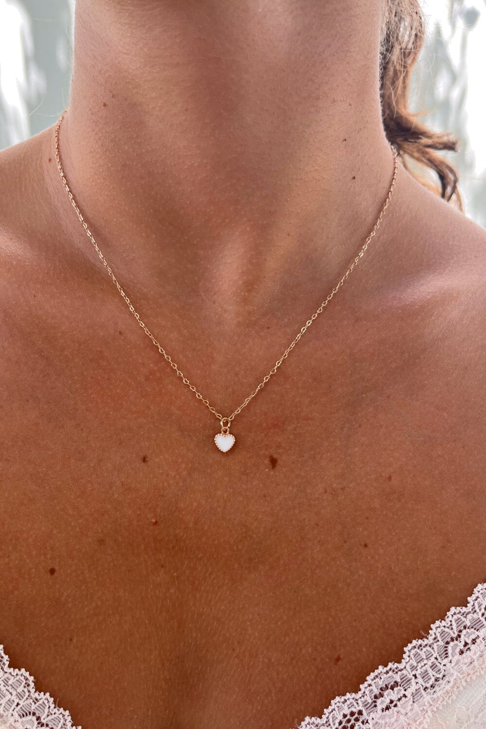 Elegant White Heart Pendant Necklace