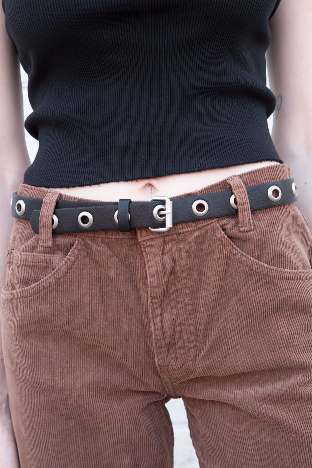Classic Circle Buckle Leather Belt
