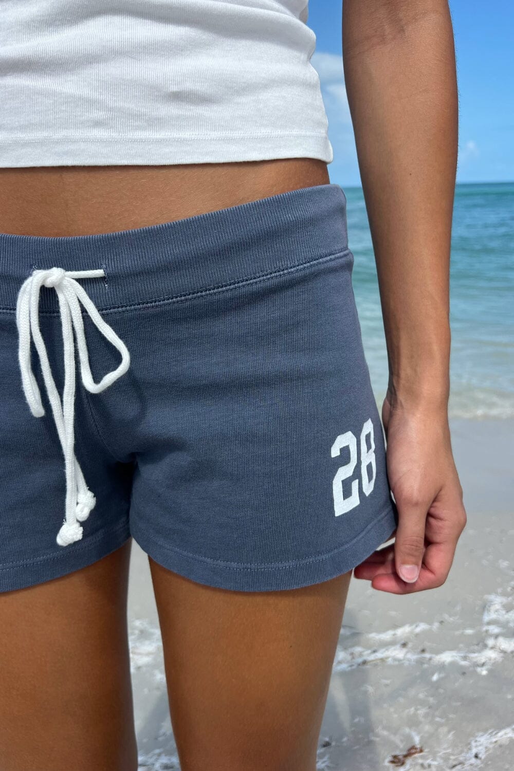 "Rainey 28" Performance Shorts for Active Wear
