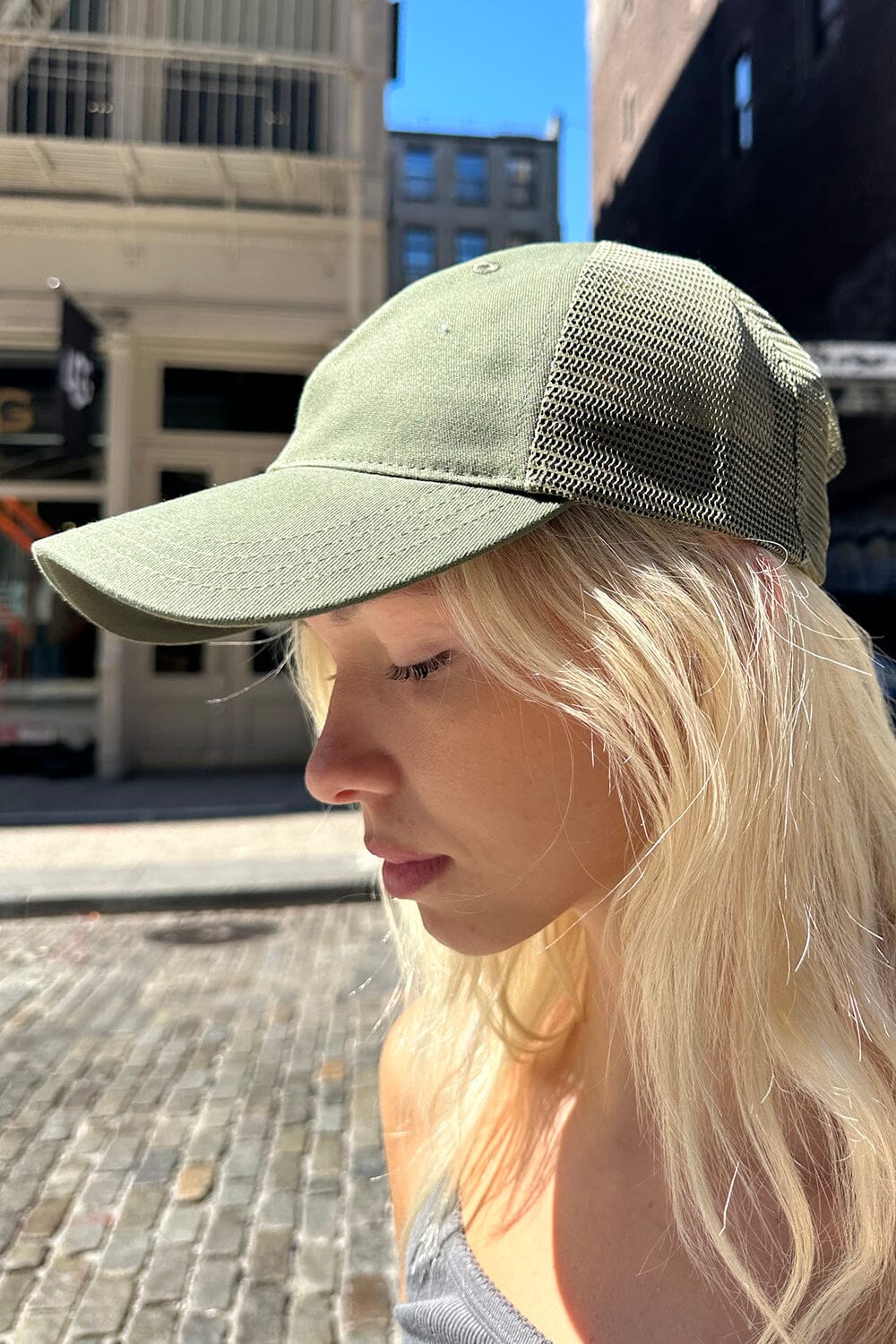 Stylish Katherine Mesh Cap for Everyday Wear